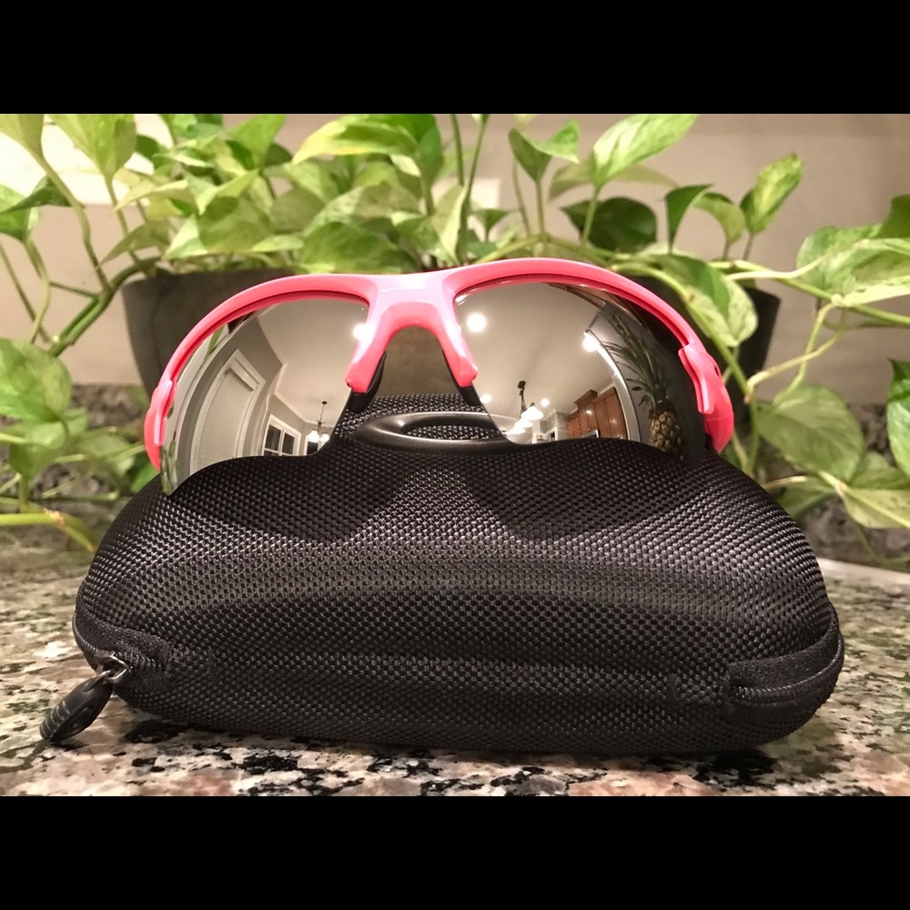 NWOT Oakley Hot Pink Flak 2.0 Sunglasses